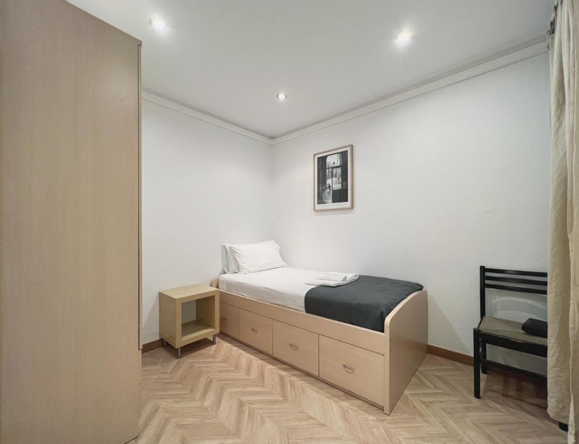 Stay U-Nique Apartments Calabria Barcelona Eksteriør bilde